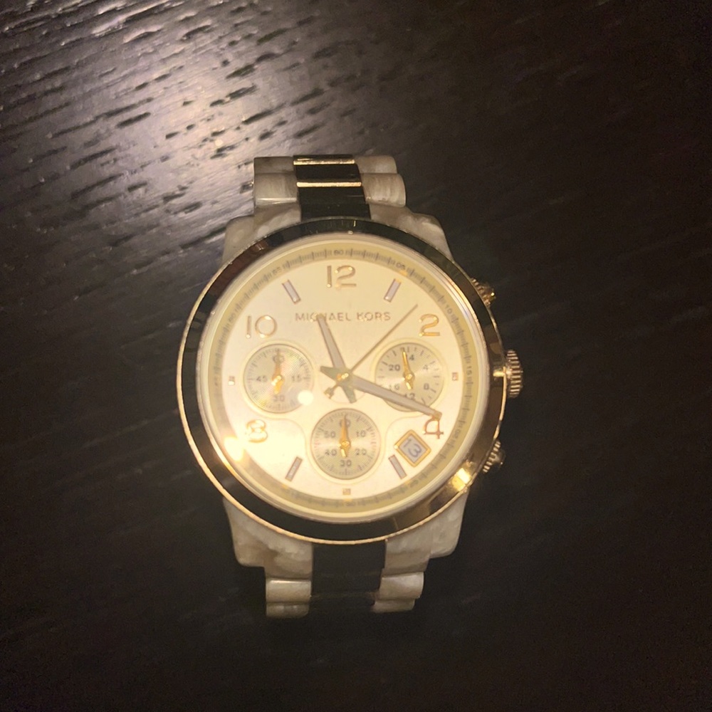 Michael kors watch